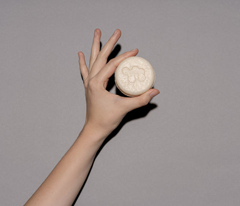 Coconut for Frizz Shampoo Bar